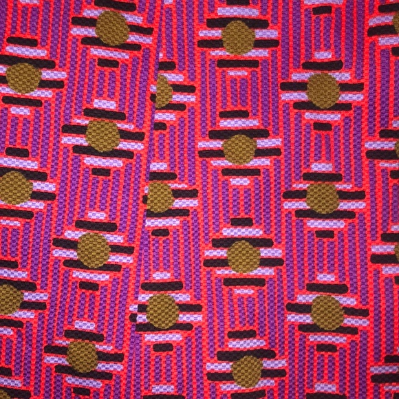 NEW!! Zara Geometric Print Skirt - Picture 5 of 11